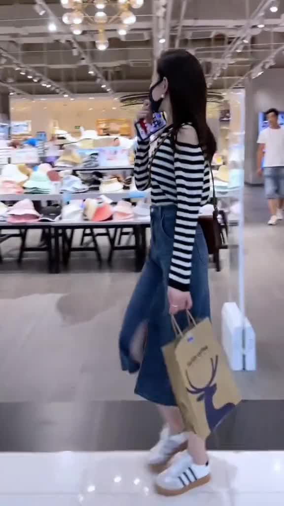 女孩汉服新款秋天穿搭，女孩汉服新款秋天穿搭图片