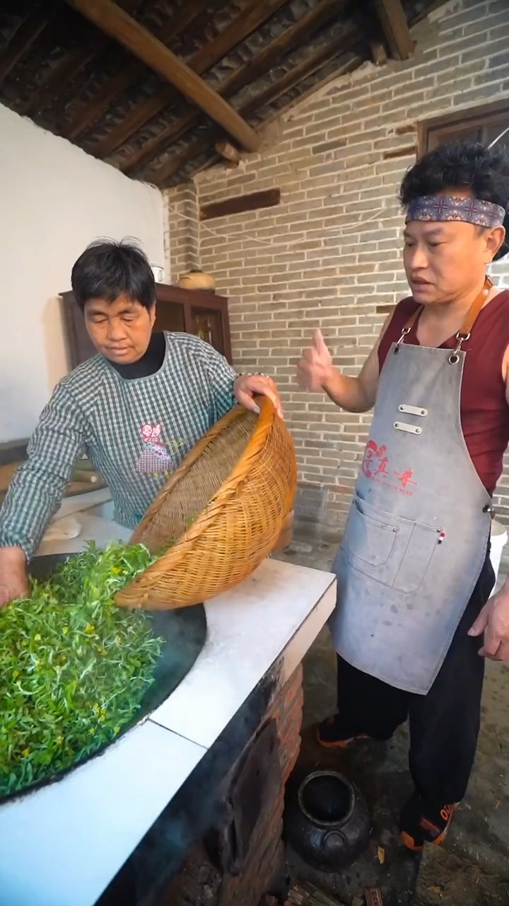 阳春三月正当时,春暖花开食青团.(下)