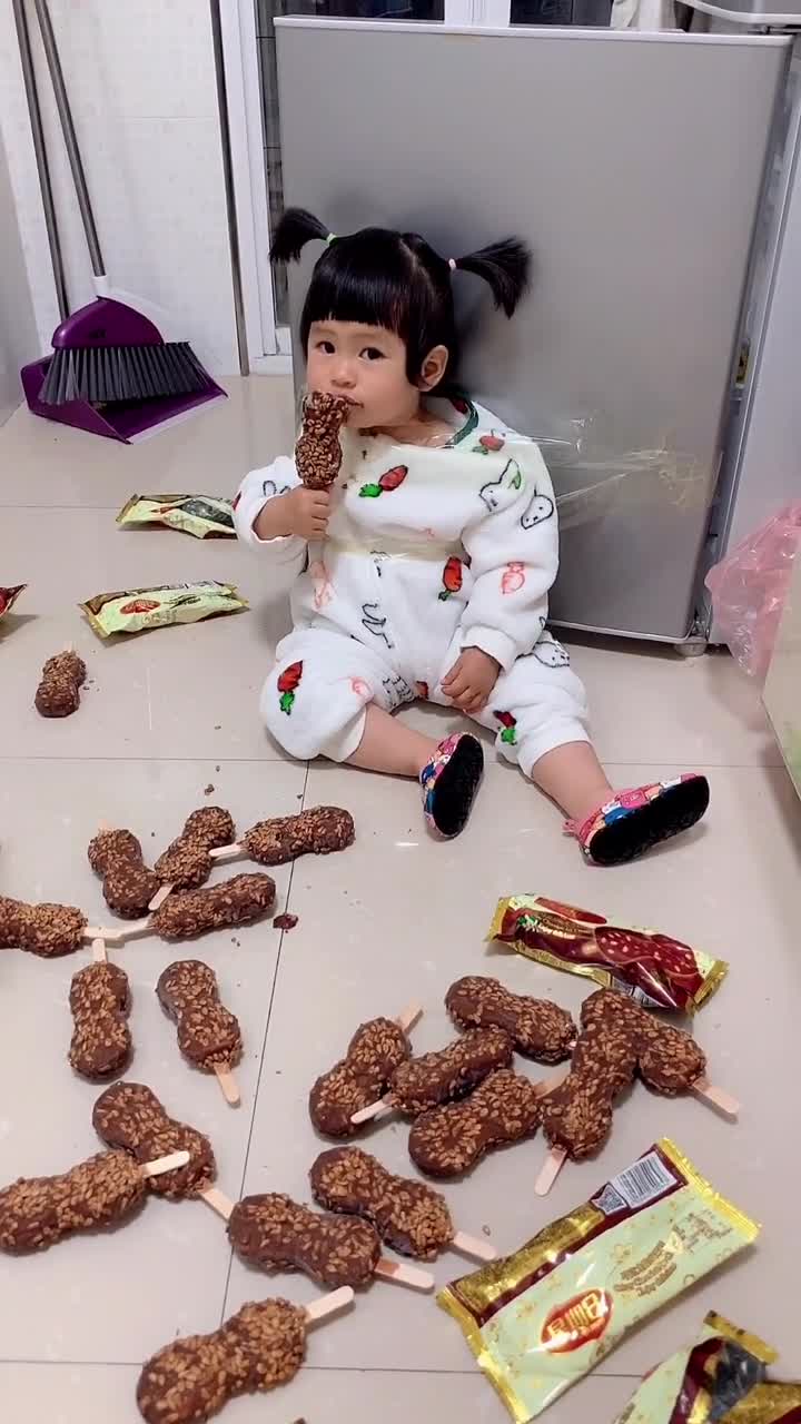 闺女咱家没有矿啊,刚买的一箱冰棒,转眼就变成这样了
