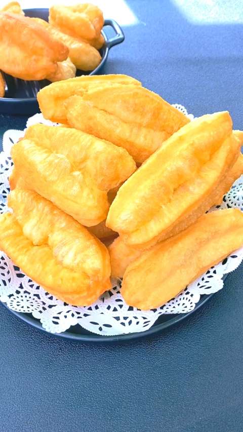 油条这么做,一顿能吃十多个.
