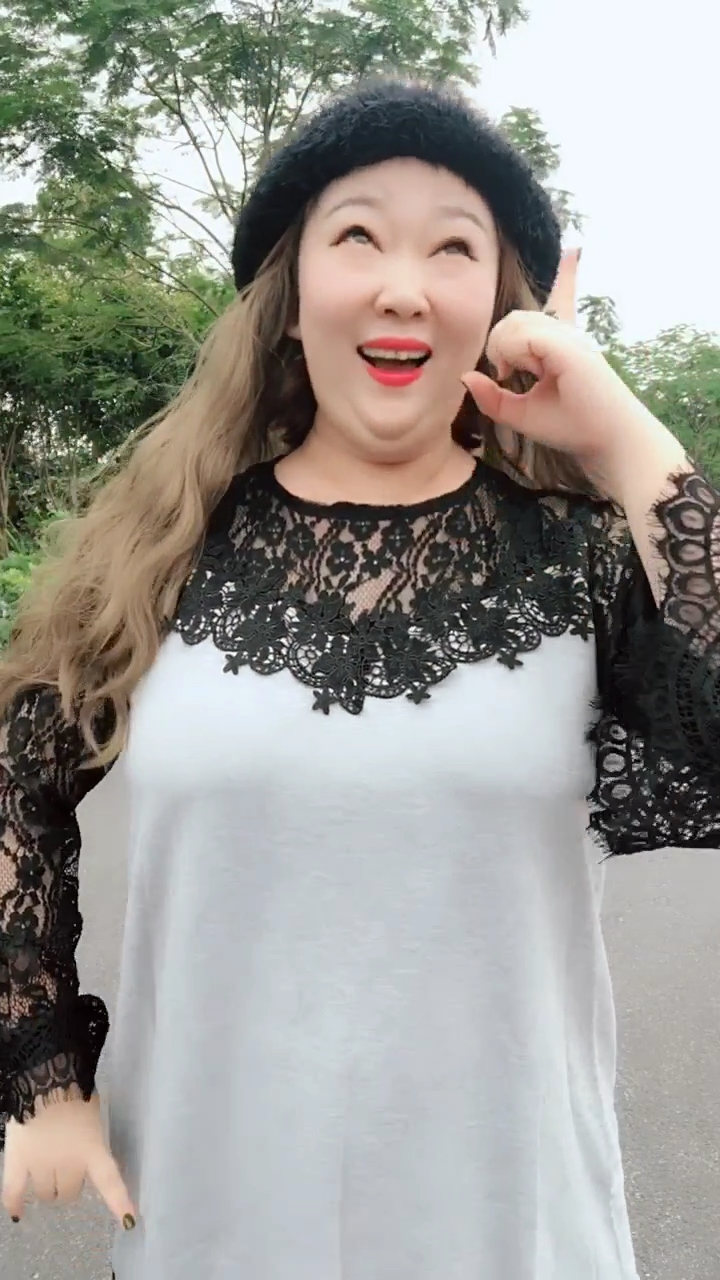 胖妞儿界的神婆儿