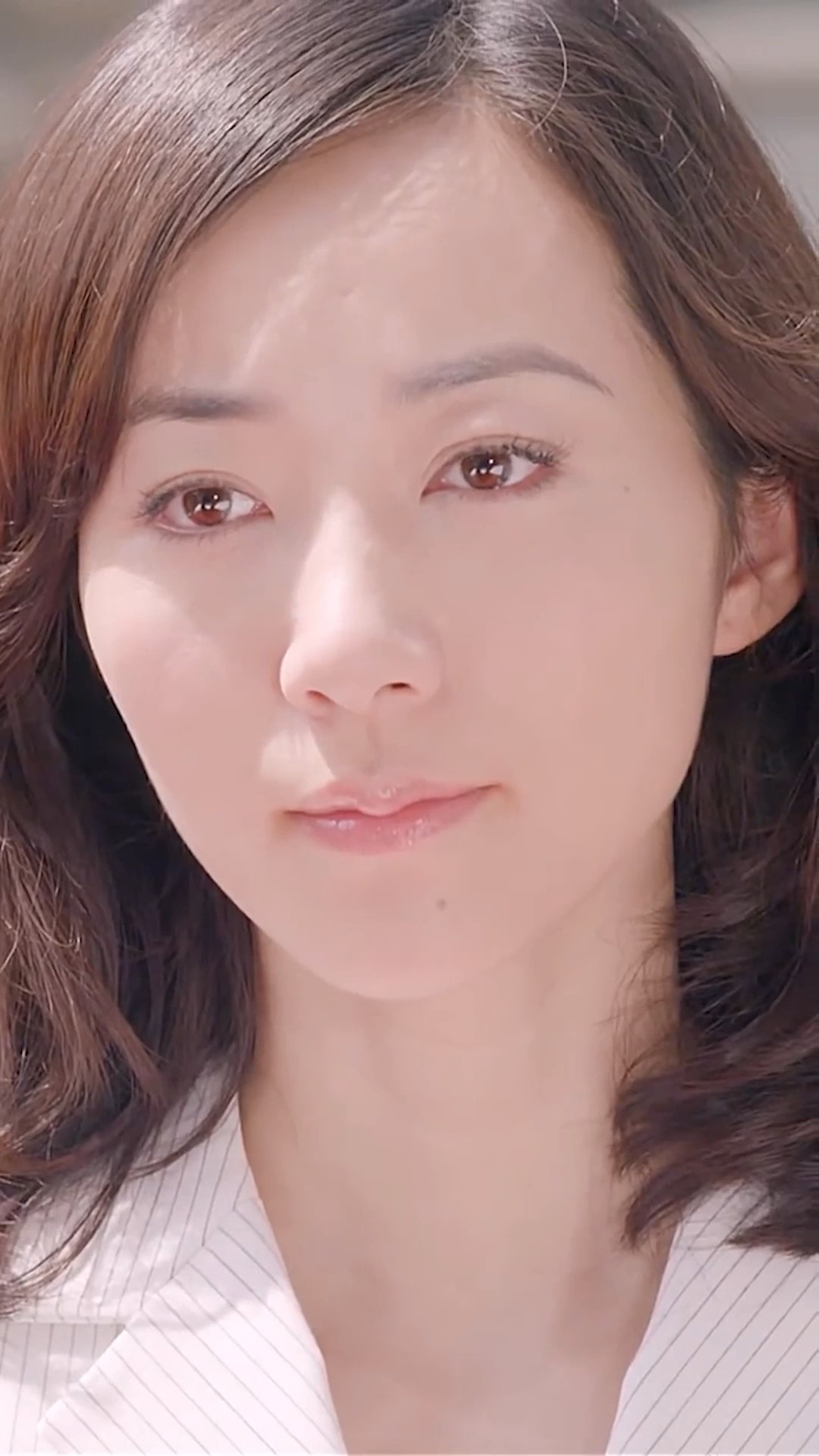 短发的韩雪也很有气质吖