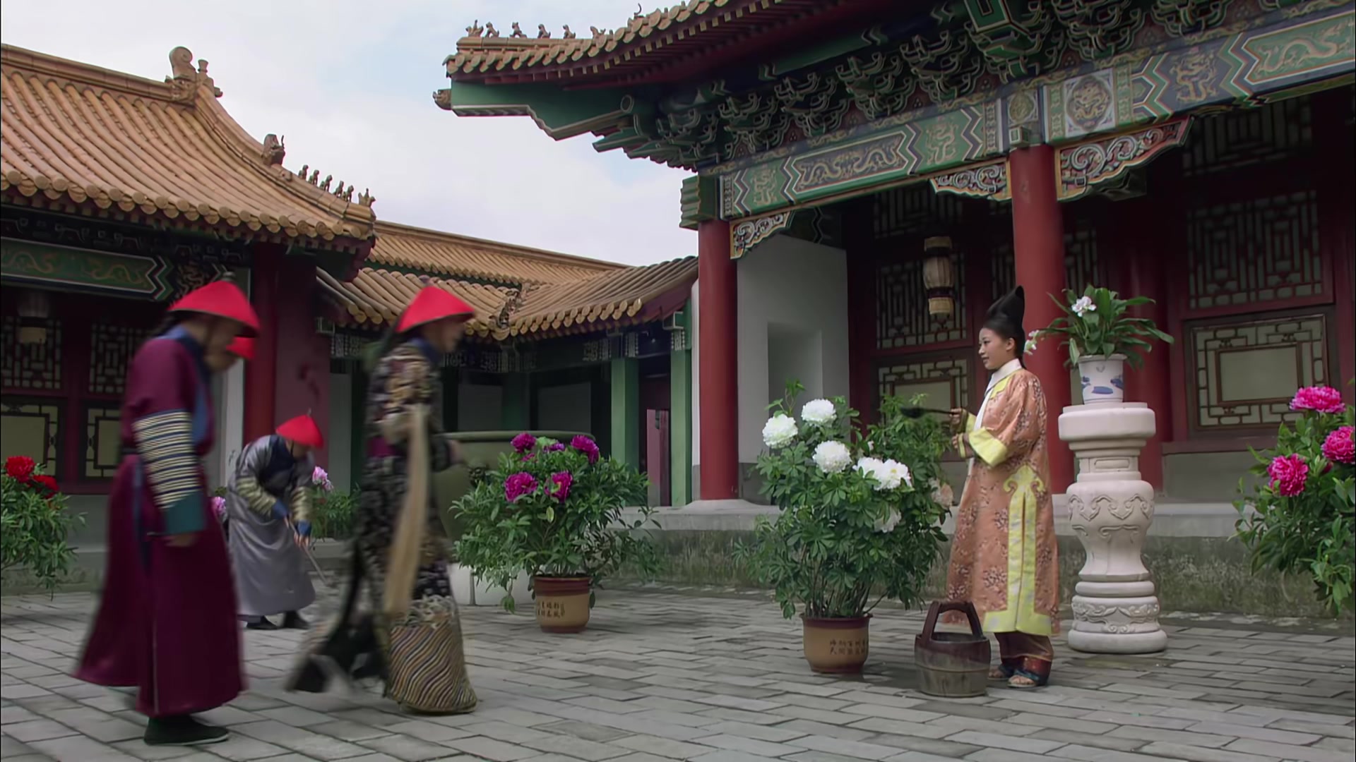 甄嬛传:皇上要给甄嬛一个新的宫殿,甄嬛说不需要