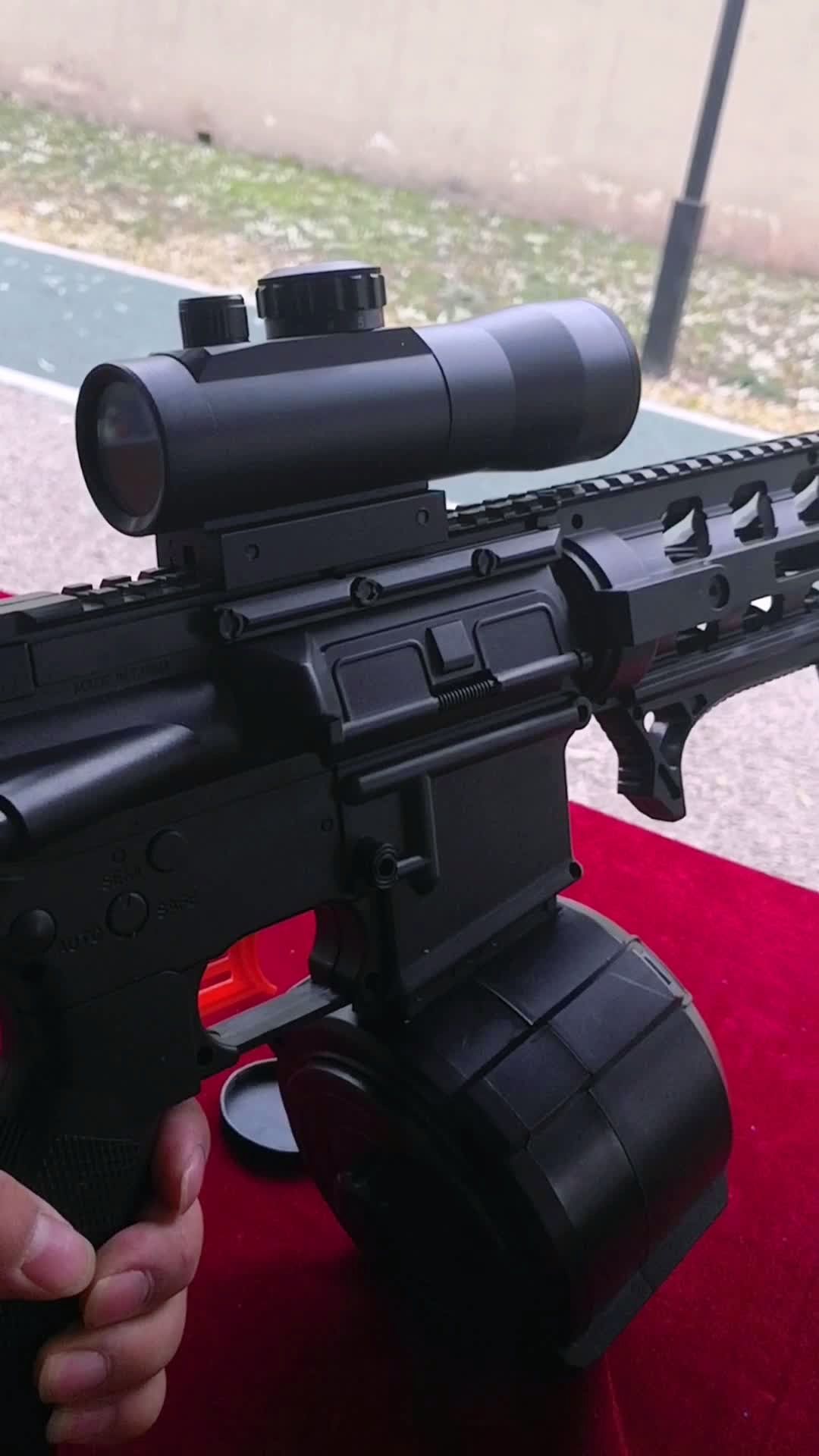 三倍镜瞄准器的现实效果,和游戏是不一样的!大吉大利天天吃鸡!