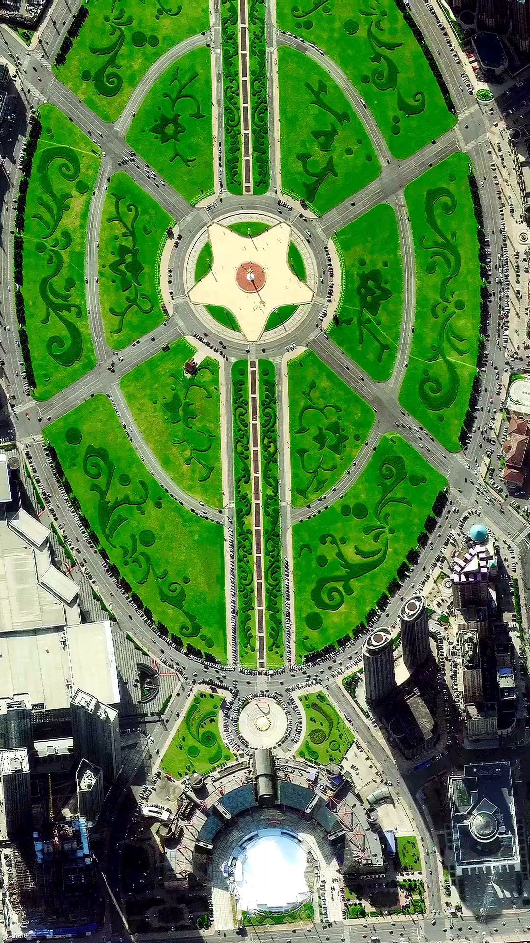 世界最大广场,大连星海广场.