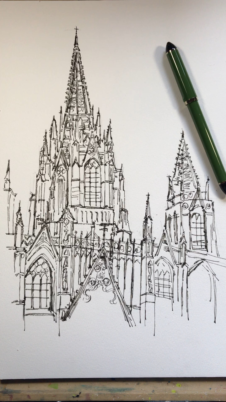 速写欧洲教堂尖屋顶,重点突出屋顶的尖角.