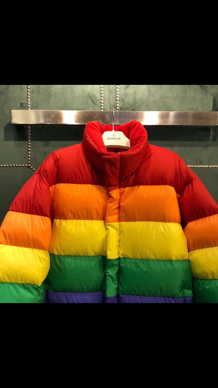 burberry*秋冬系列彩虹男女同款羽绒出货～ 这款最早在法国代购购入的