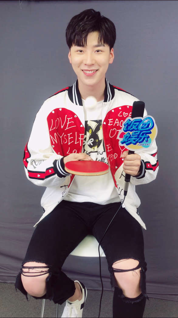 小白王博文的乒乓球vs歌唱技能,选个来战!