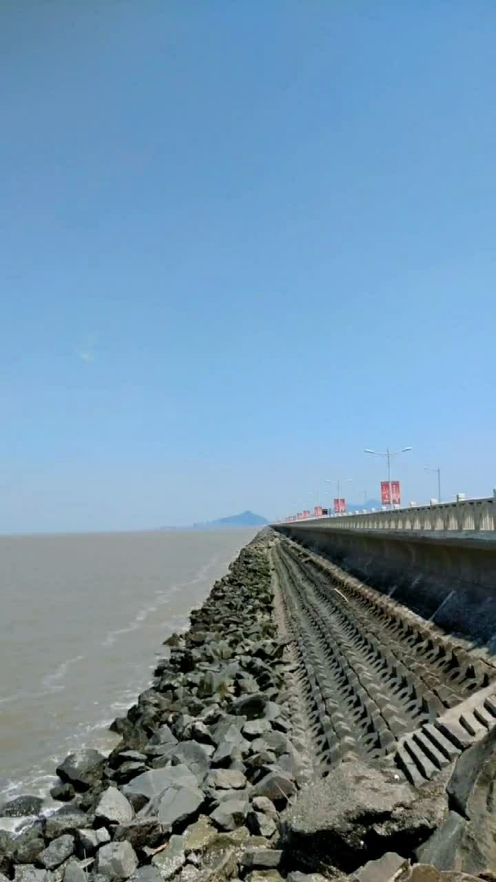 连岛西大堤全长7.6km