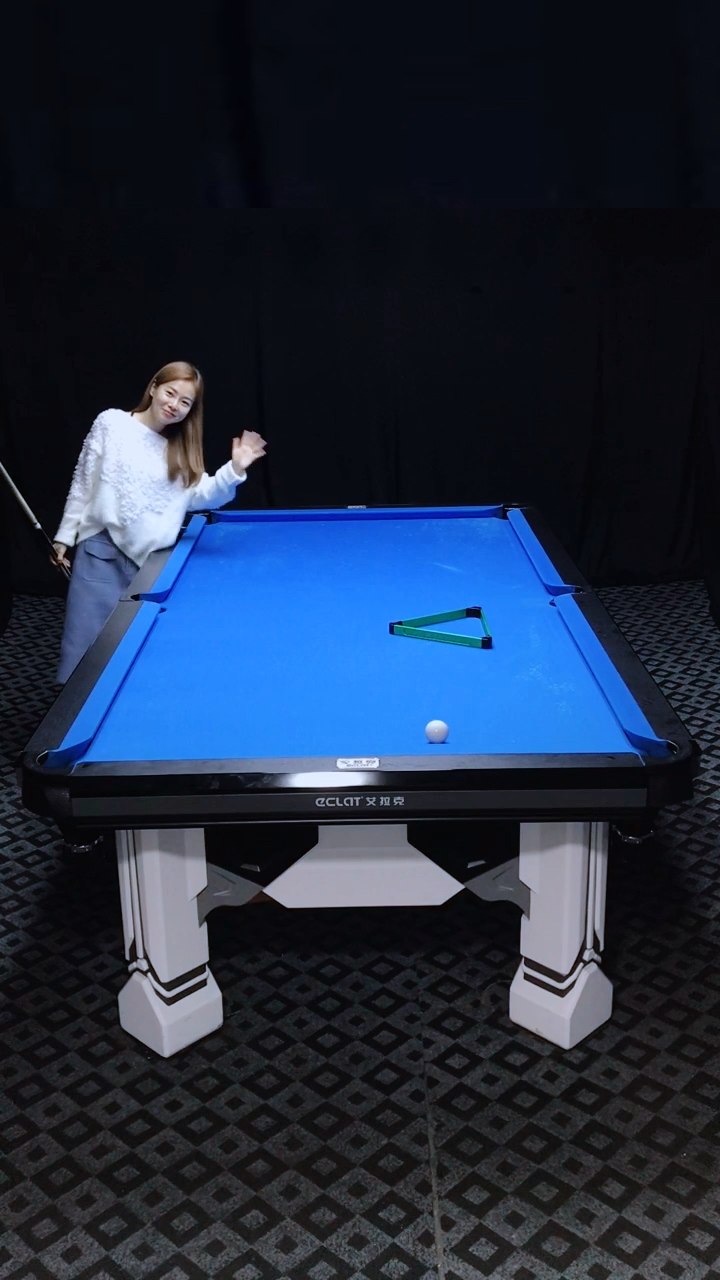 欢迎花式台球女子选手来自青岛的王双光临