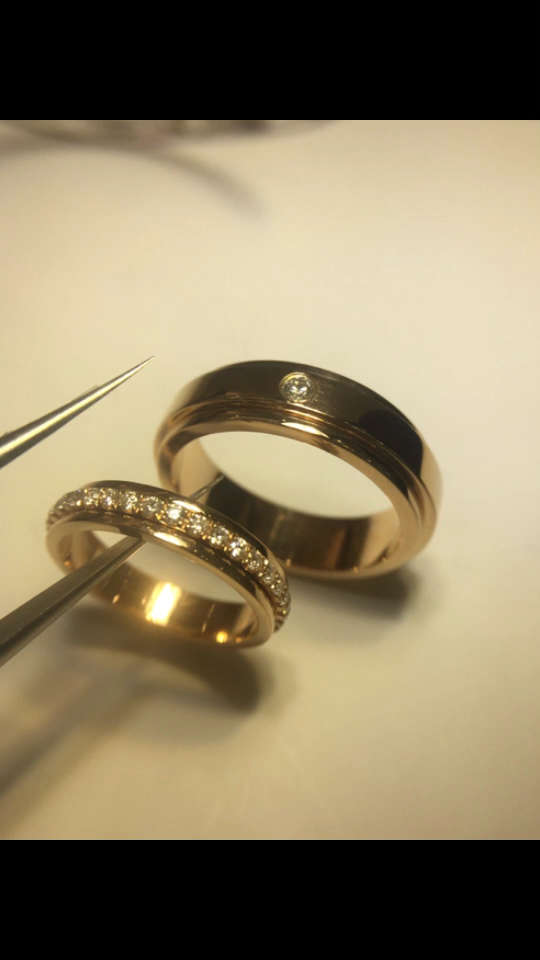 给客人订制的订婚戒