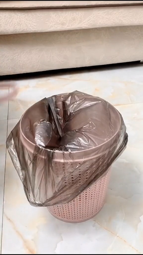 像抽纸盒一样的垃圾桶,不用费劲套垃圾袋了!