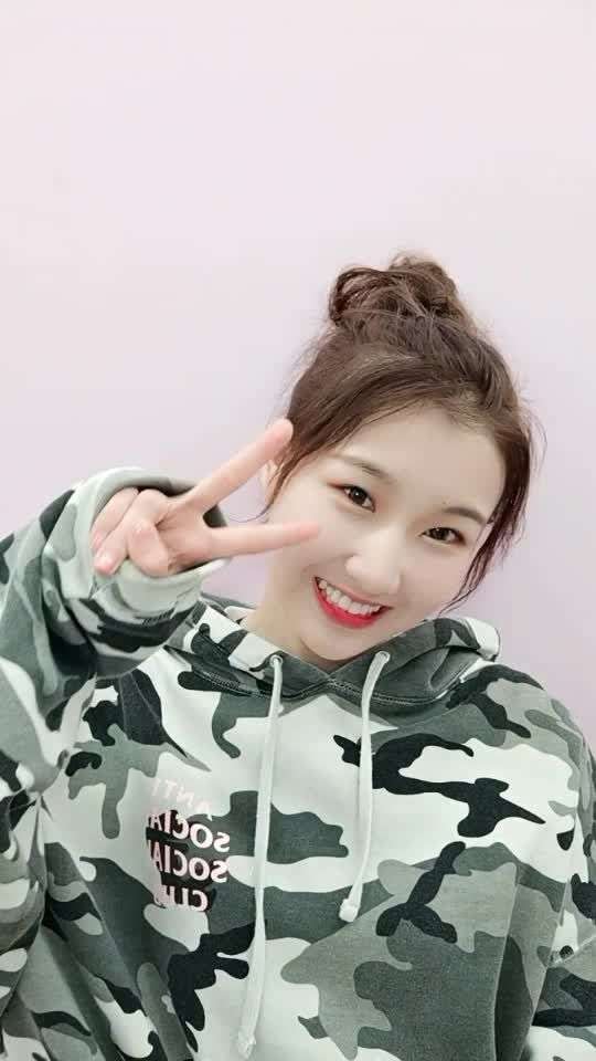 大家好,我是腾讯视频《创造101》选手王玥,请为我加油!