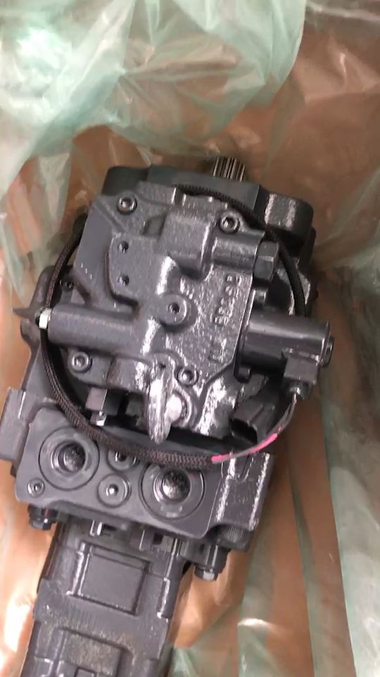 小松55/56原装液压泵 張晗-18820013527 采山兔液压动力-极地之光油压