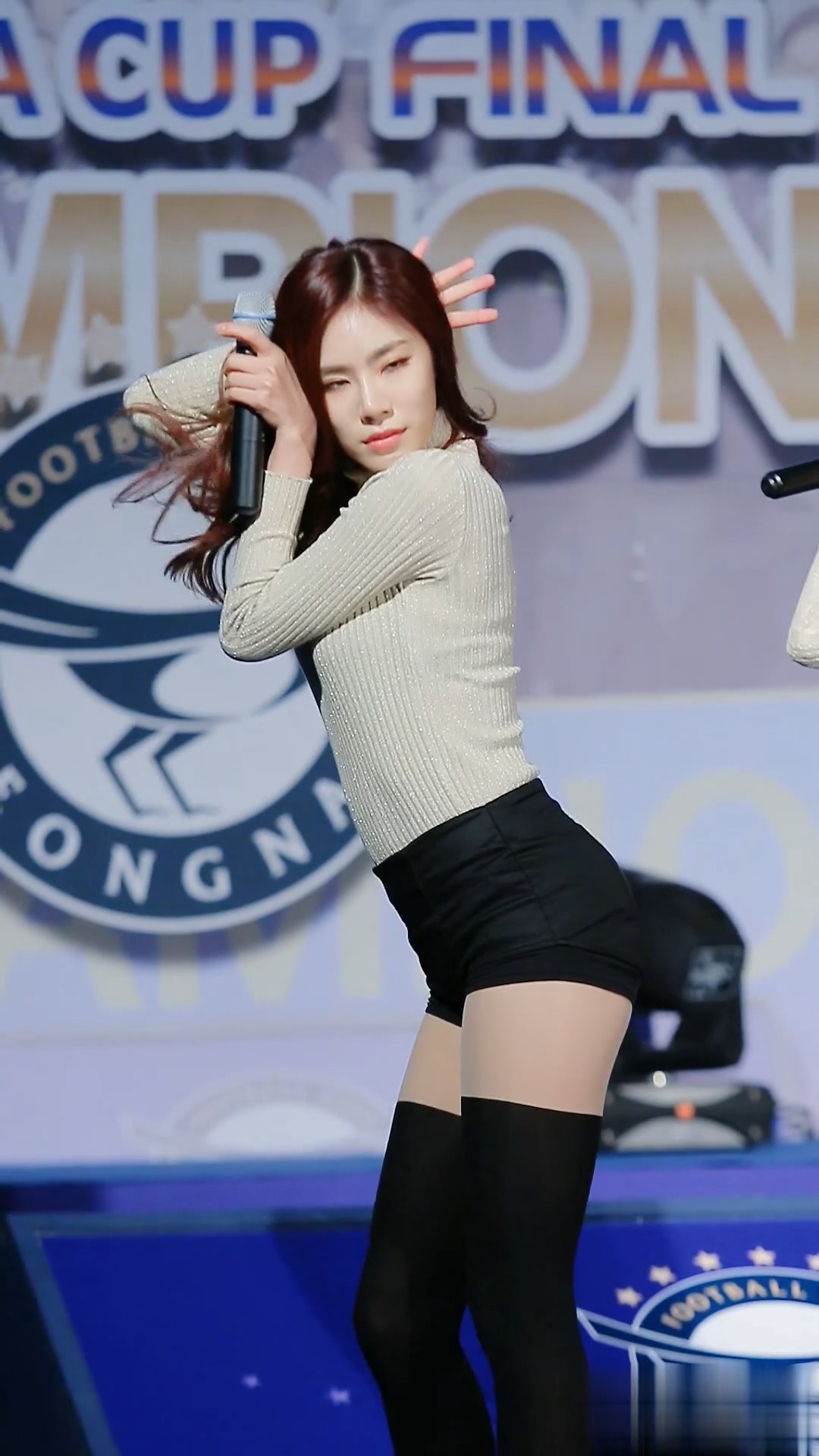 热舞 #长腿女神 #大长腿 #女团 #韩国女团 #美女热舞 #丝袜美腿