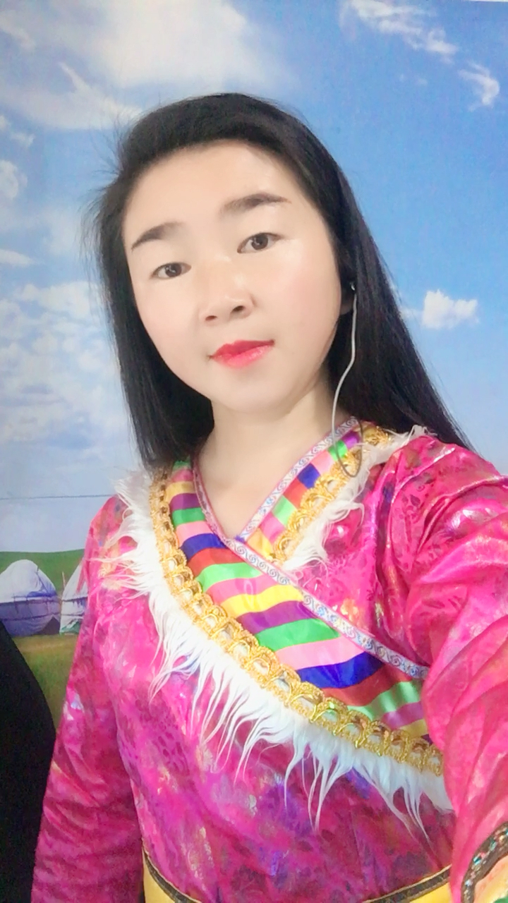 青海循化撒拉族的民歌尕撒拉送给大家,跑调版的歌曲还需要大家的双击