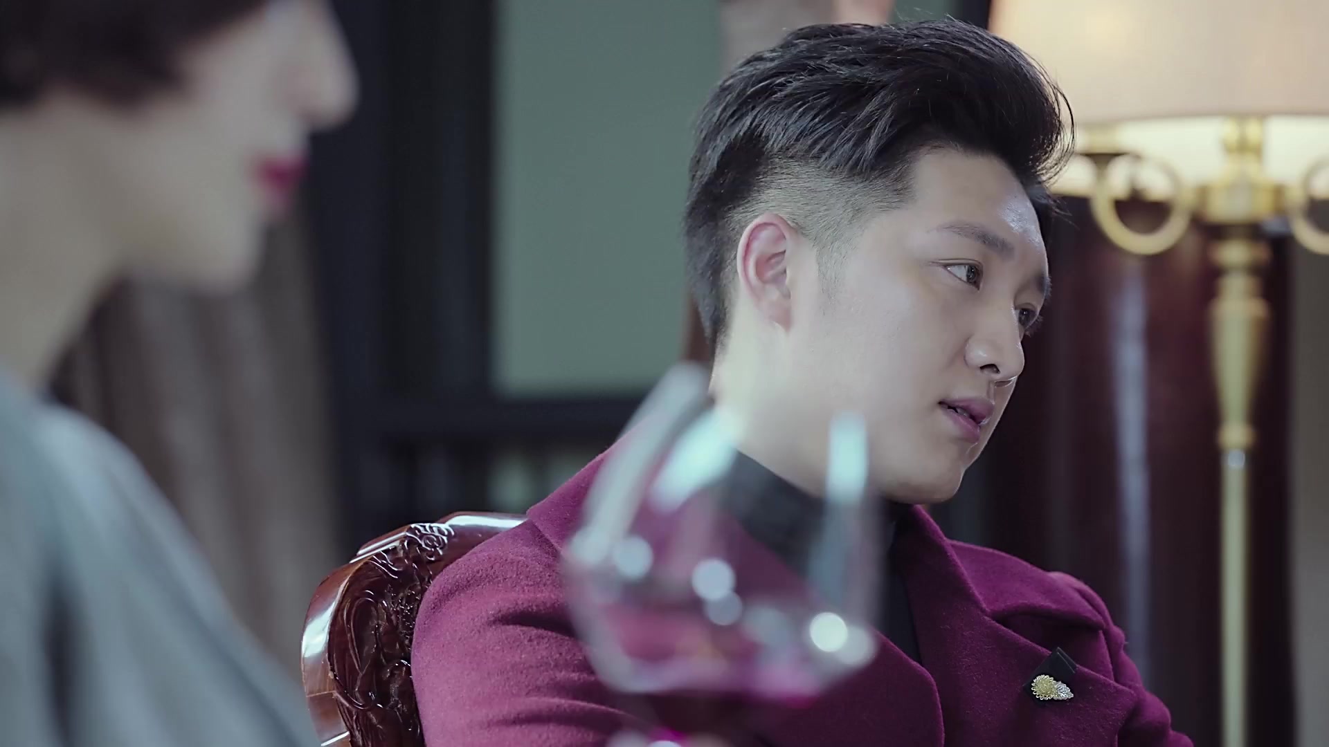 卧底归来白迅文不服气,林莺像让他解决掉宝玉