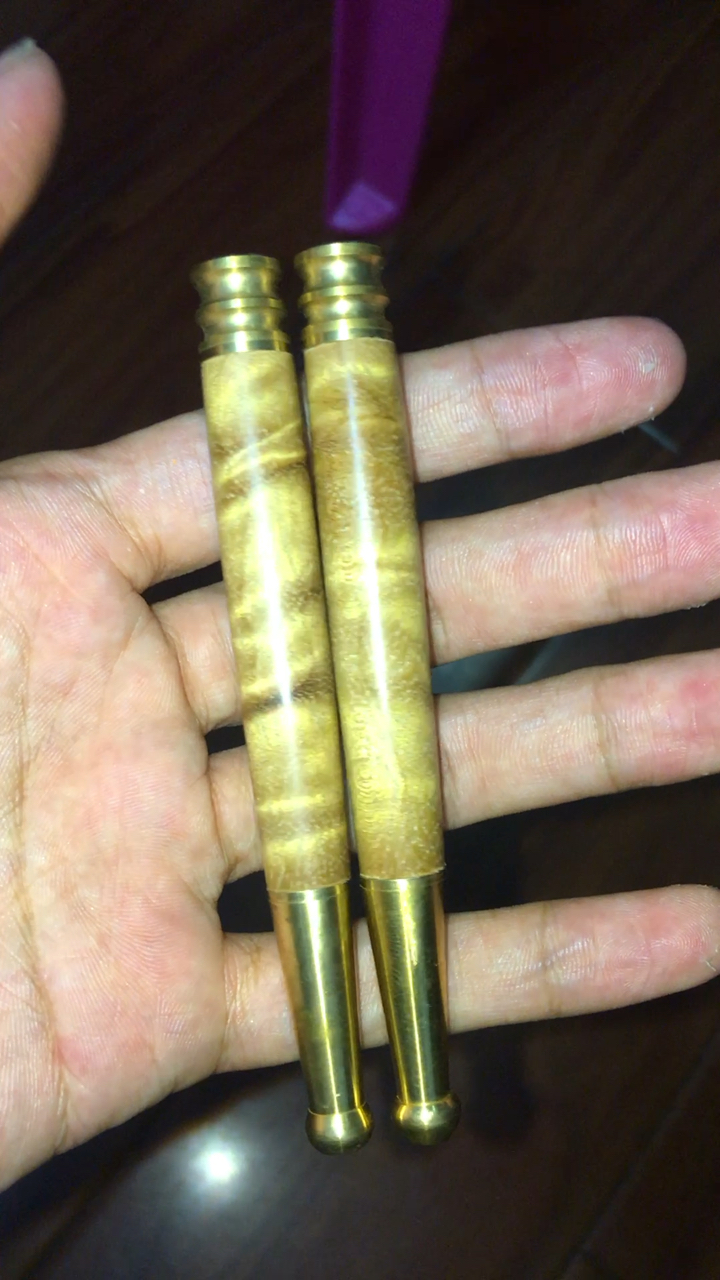 极品金丝楠木闪电纹烟嘴,特价一把50包邮