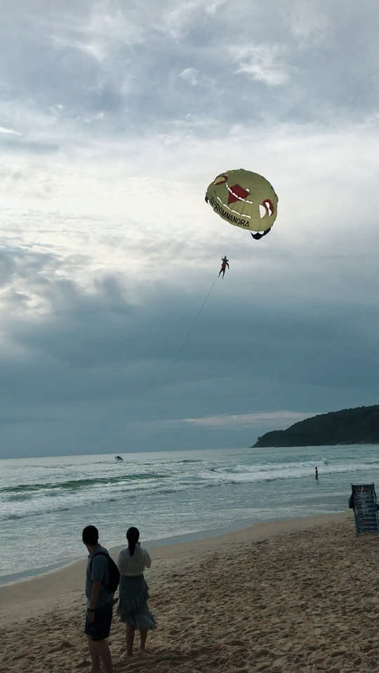 心情不好的时候就要飞起来看看大海