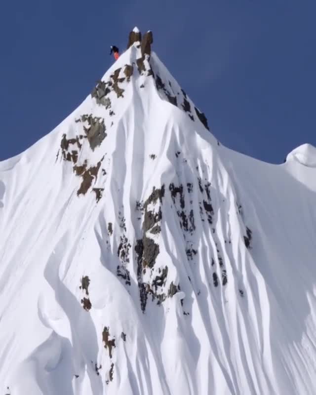 Imagine that dropin feeling. :@richardpermin #skiing #freeride #dropin #steep #backcountry #mountains