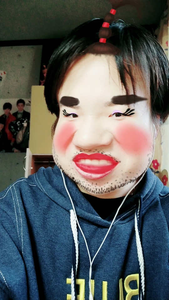 没有男朋友我丑怪我咯  请不看脸的男嘉宾为我留灯