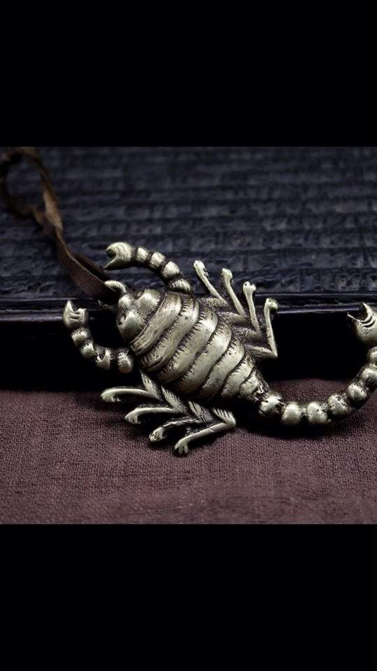 西藏藏饰 忿怒莲师炽燃铁蝎子吊坠项链饰品蝎子吊坠车挂挂饰
