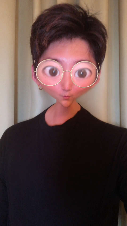 哇,我的脑袋大的要掉啦,灰常不开心啊!