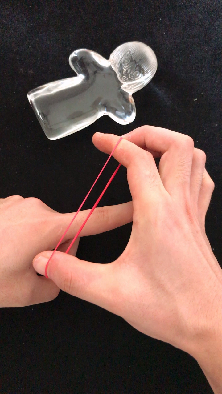 纯手法橡皮筋穿越手指教学,马云看了都夸我表演的好