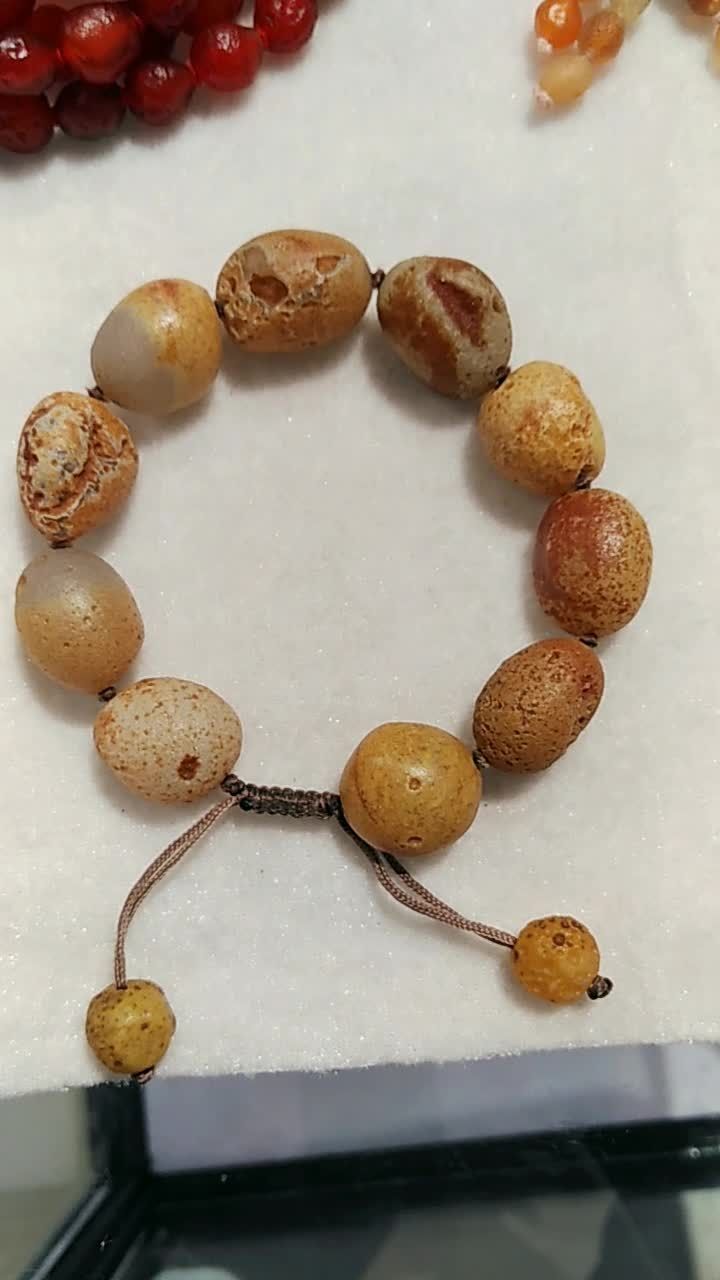 天然黄皮玛瑙手链