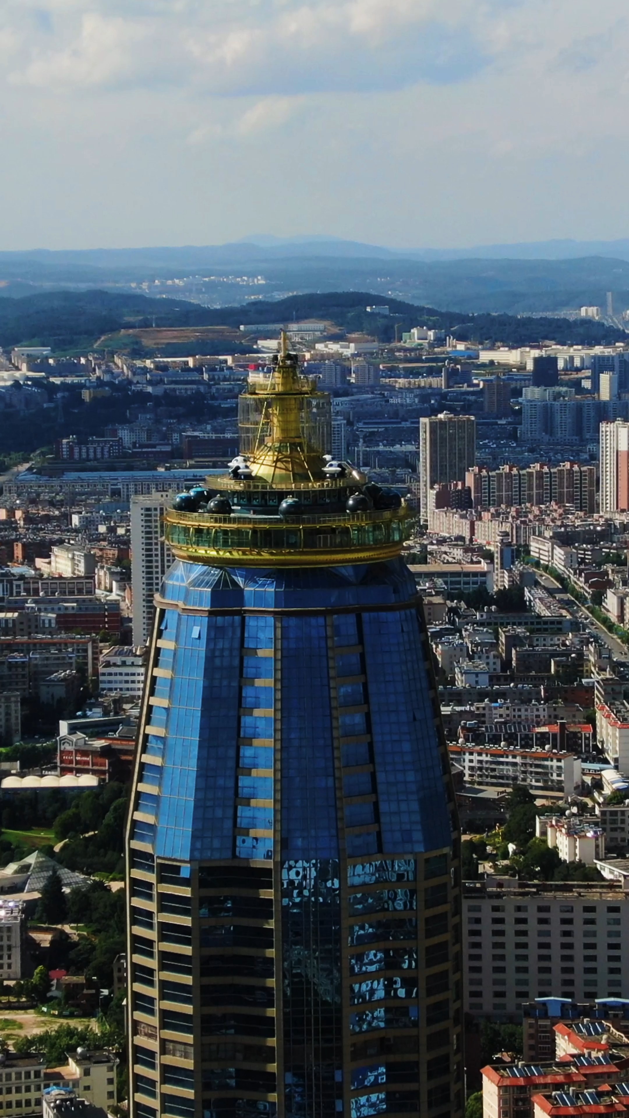 这里是曲靖的高楼地标,雄业金都218