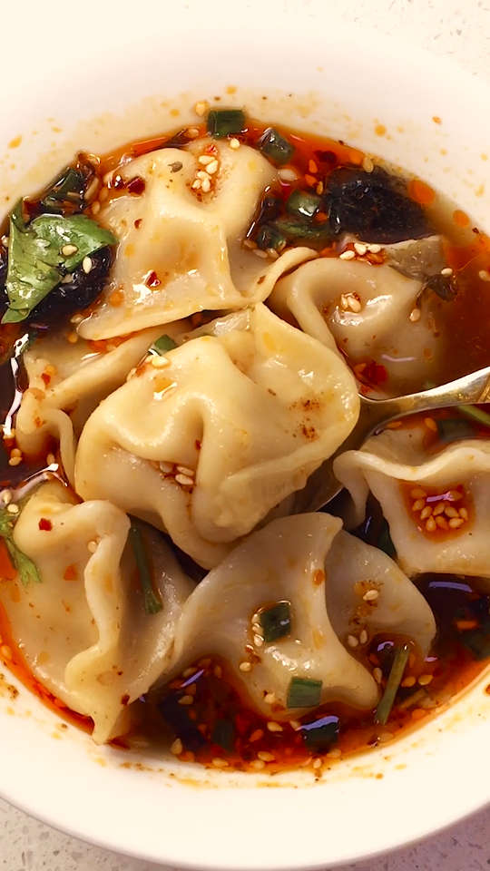 酸辣水饺教程,不喜欢吃辣的少放辣椒9215