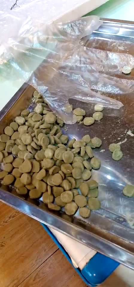 海南的习俗,七月初一吃鸡屎藤