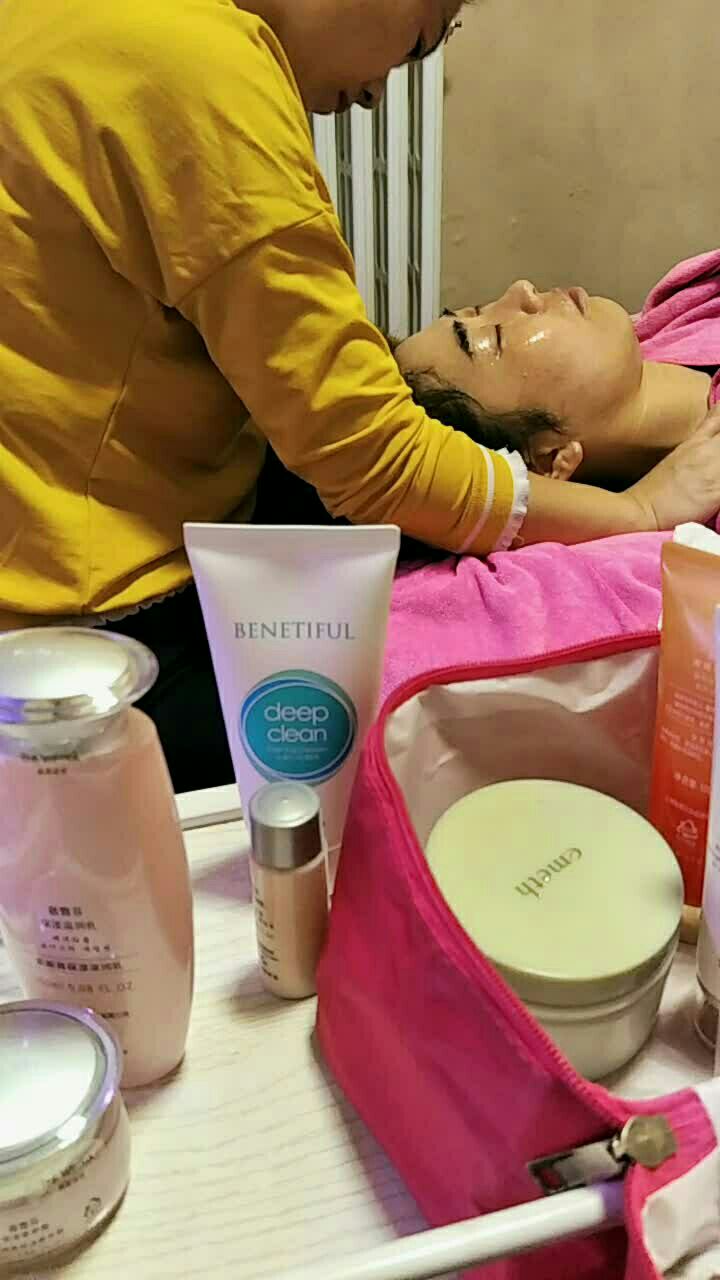 维娜三层清洁加水疗!太棒了!做一次就爱上了!