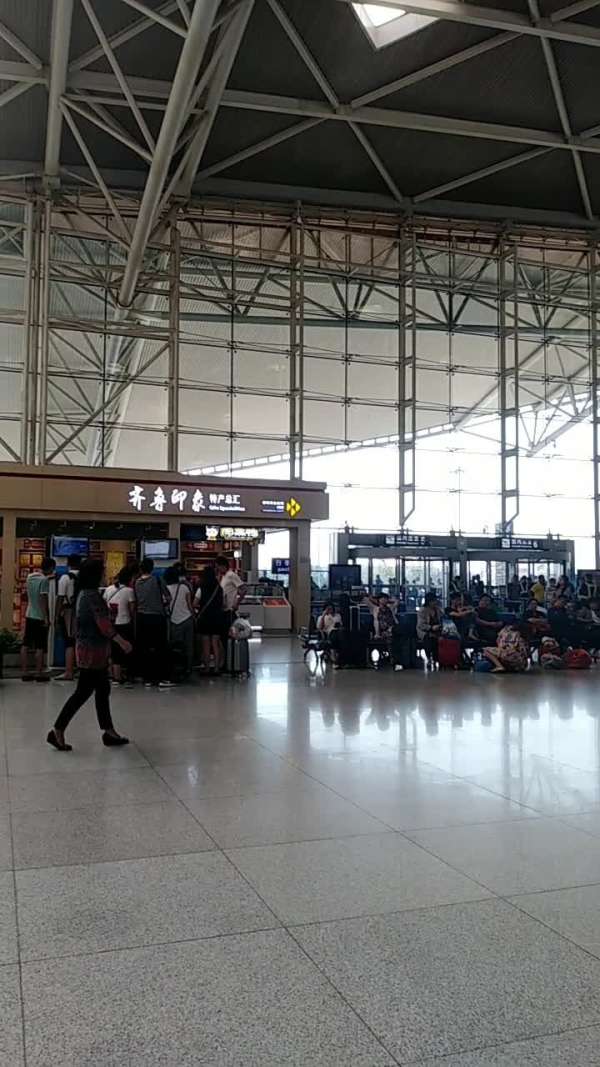 济南机场内部图片