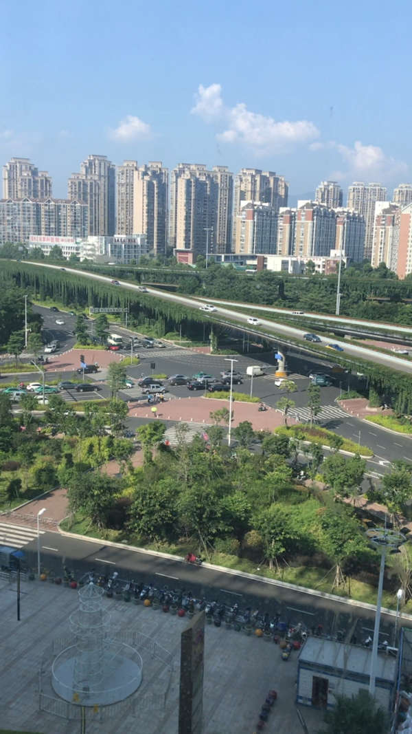 从二十楼往下看都是良辰美景 从二楼往下看满地都是垃圾 人生若没有