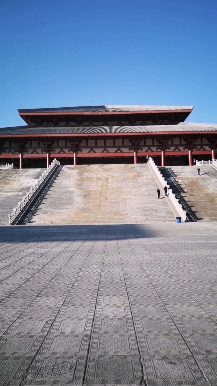 汉唐影视城宏伟大殿