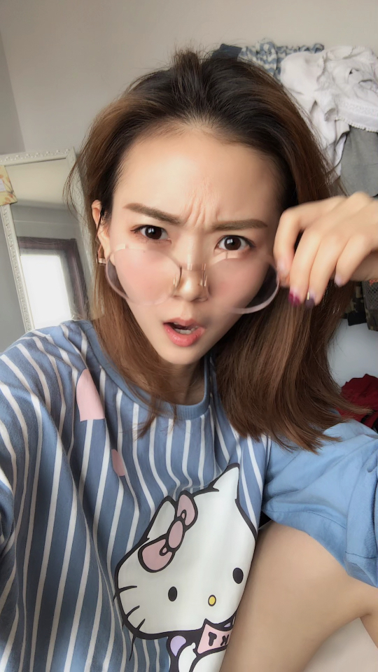 居然说我土要分手?你会后悔的,哼