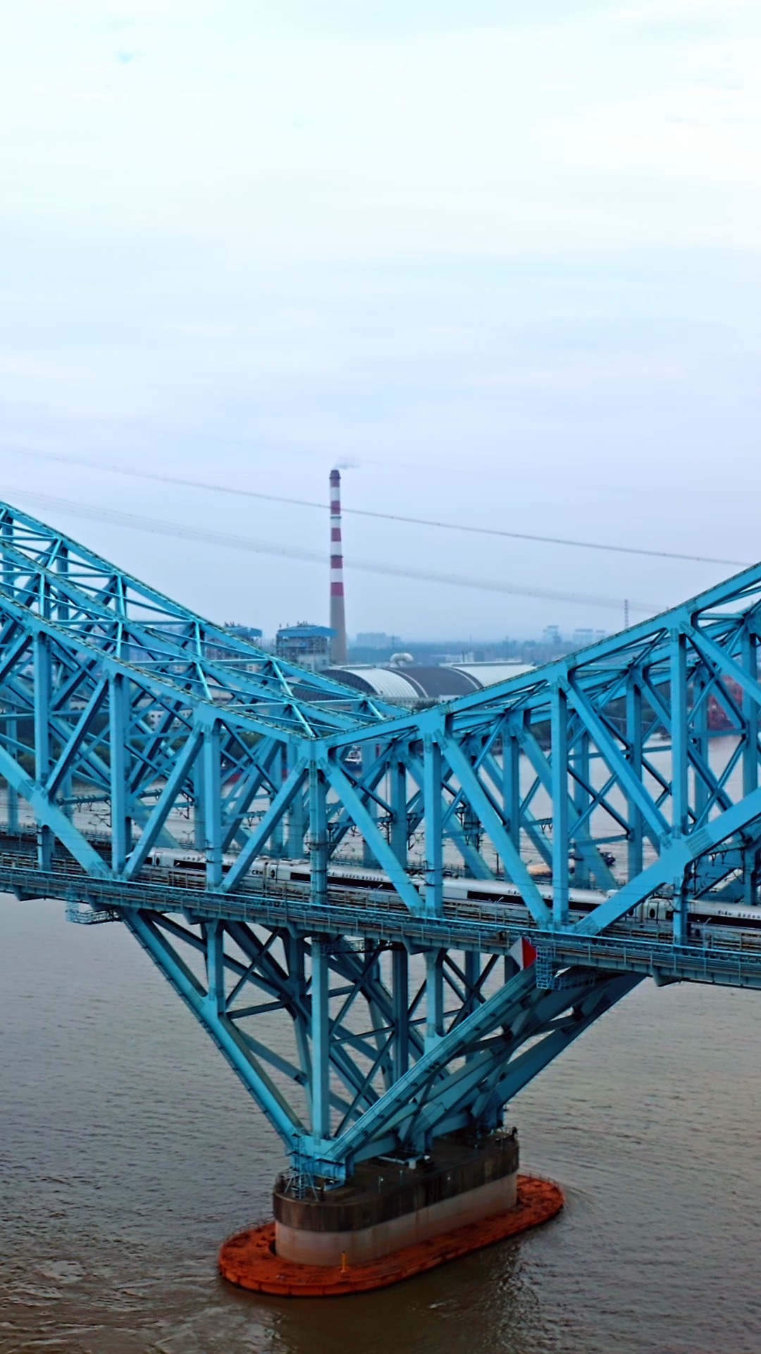 "世界铁路桥之最"南京大胜关长江铁路大桥创造了多项世界纪录