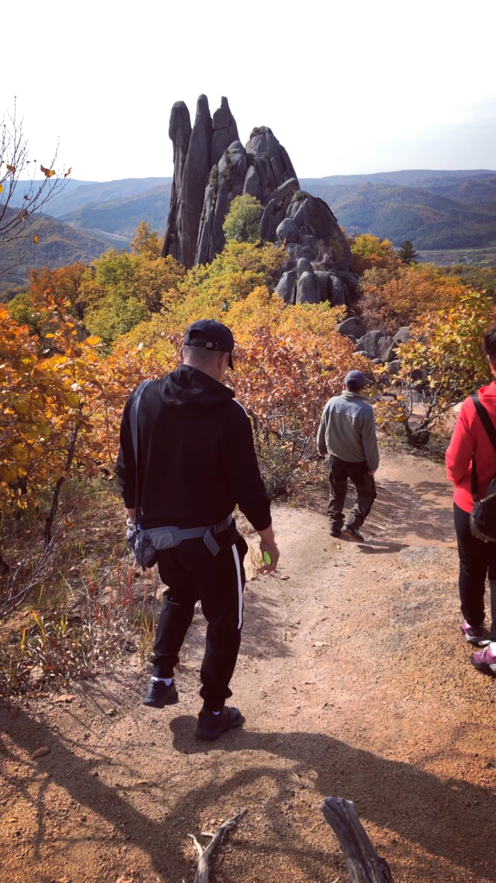 背起背包,跨过高山的快乐,只有自己懂