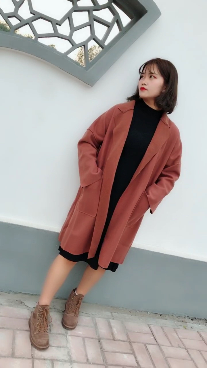 模特身高167体重140胖女孩穿搭