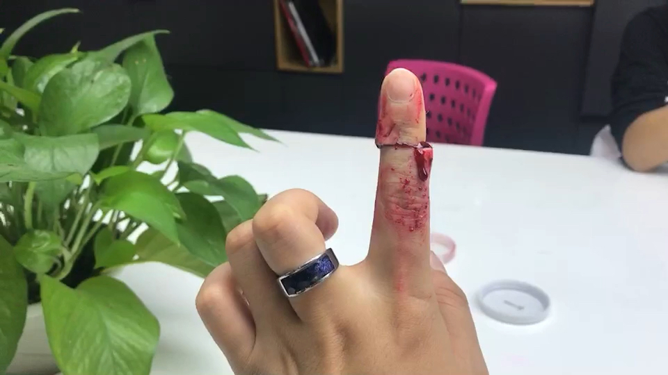 影视特效化妆 手指被切掉0499