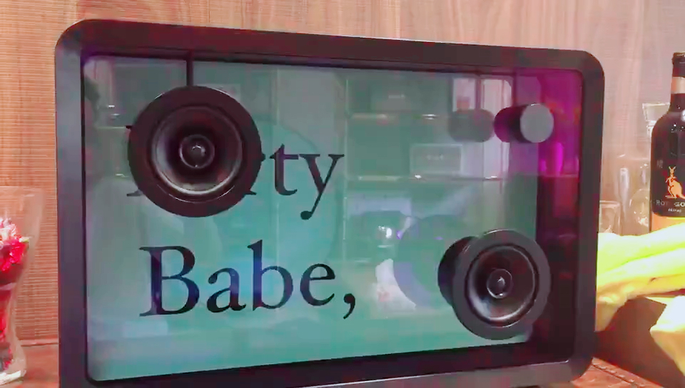 lyric speaker,歌词会跳舞的音响#喜欢的东西都很贵系列