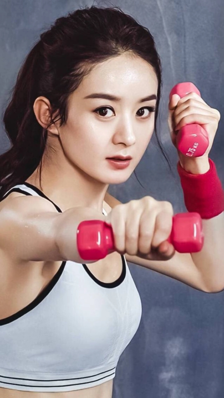 赵丽颖运动大片,小姐姐活力四射,健康的肤色,完美的身材.