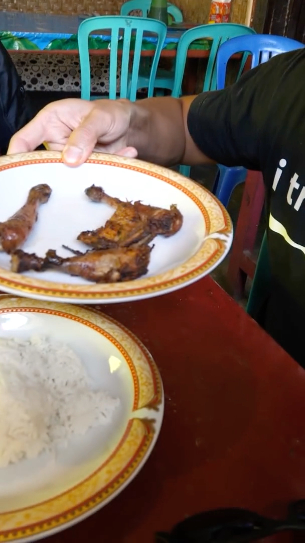 非洲手抓饭,当地的特色.