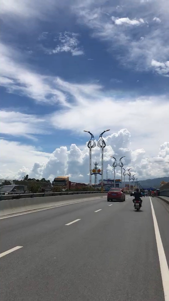 德宏瑞丽姐告大桥