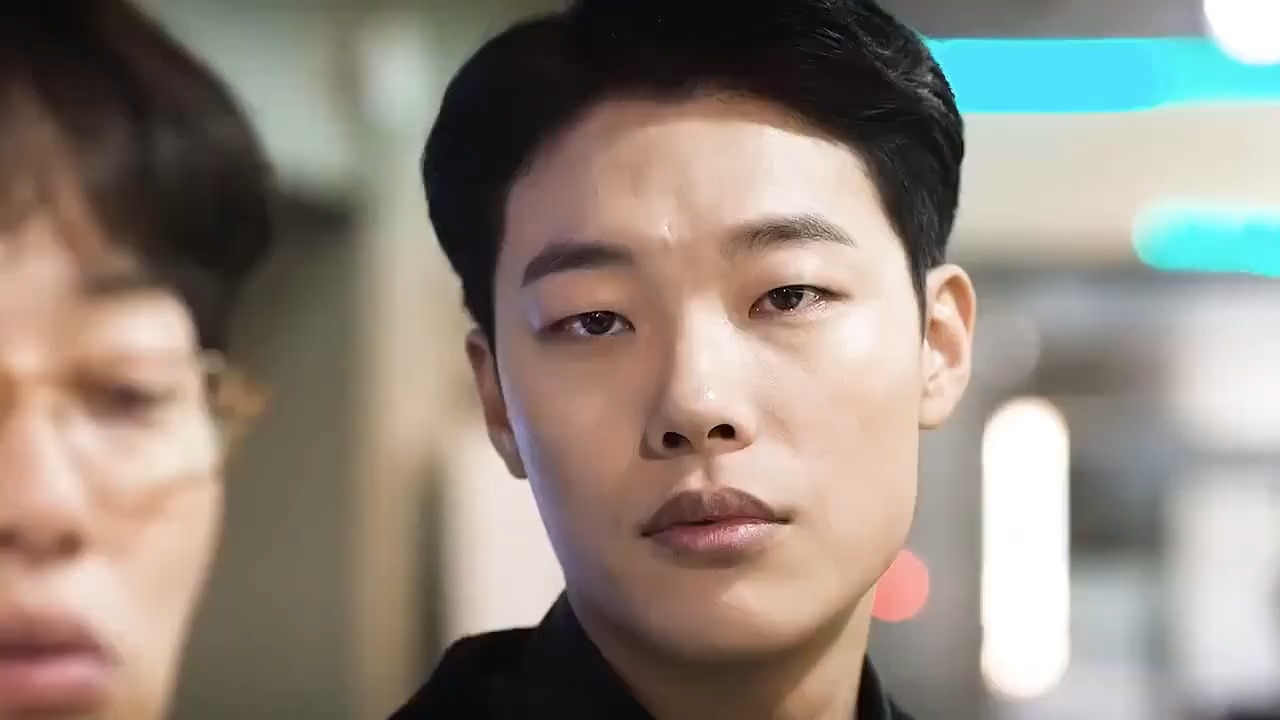 脑补一下狗焕的内心: 如果我当时不犹豫的话跟德善表白,那么她是不是