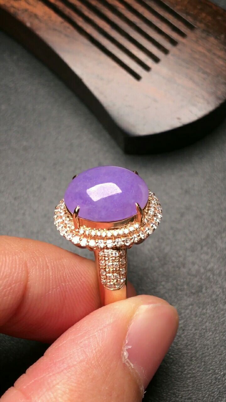 951030895紫罗兰戒指,色泽浓艳,水润光泽,玉质细腻,完美无瑕,裸石