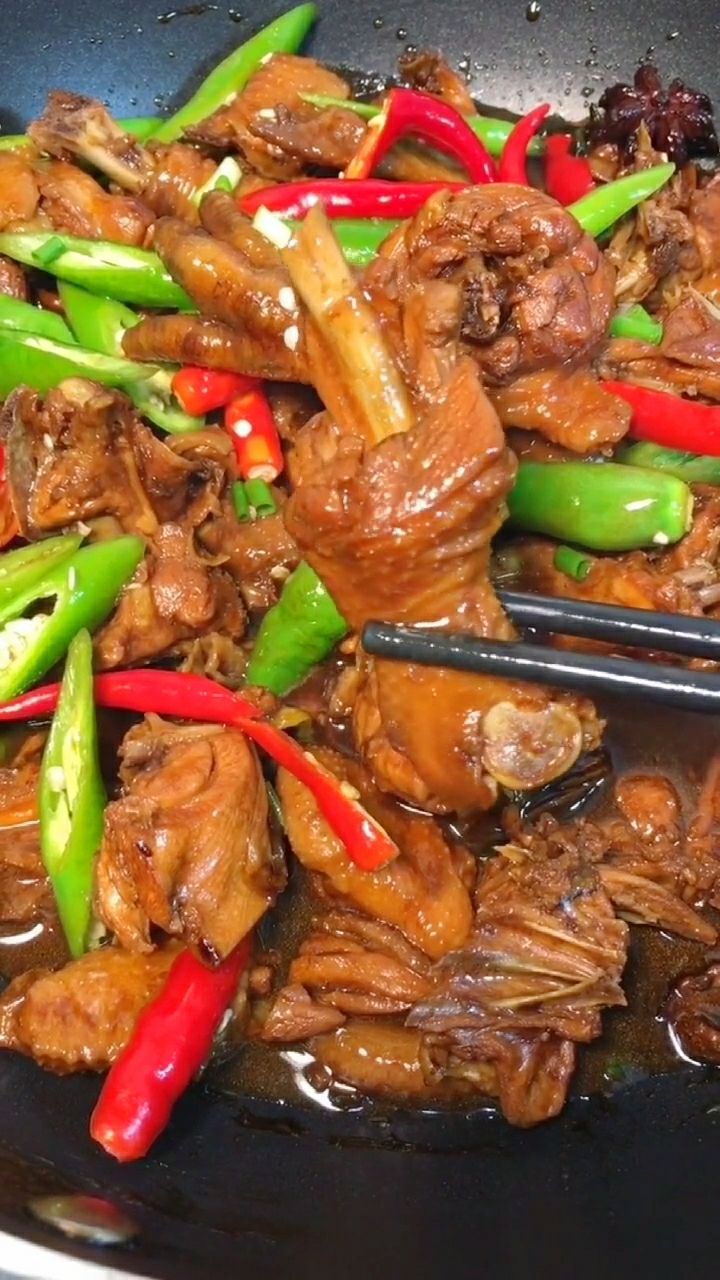 家常炒鸡块,这样做色香味俱全!