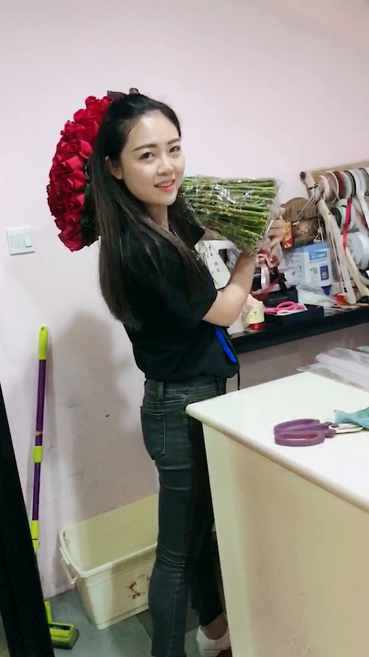 捕捉一枚刨花的女汉子,小姐姐超美哒啦啦啦