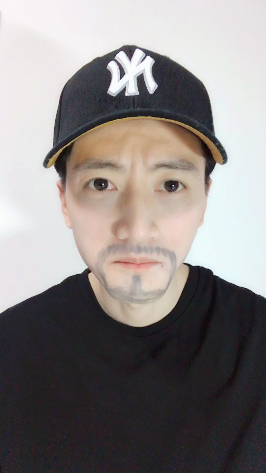 你们的喜好是针对我嘛……(前面的大叔要丑哭了98)